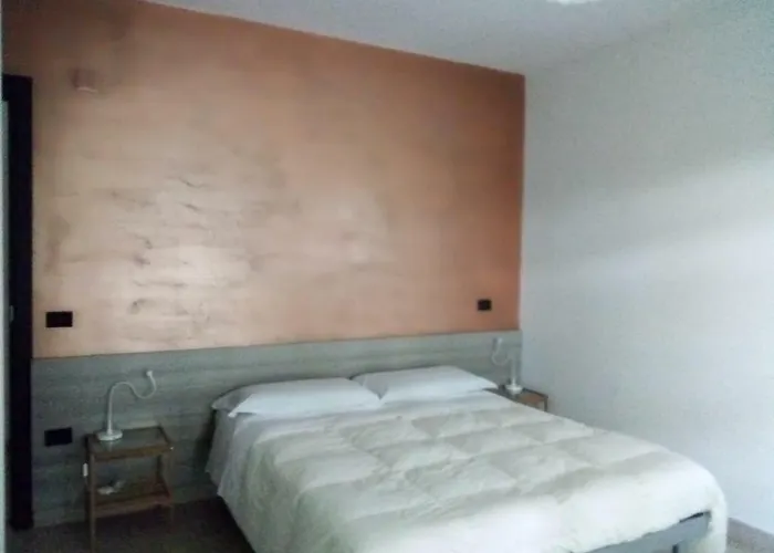 بيت ضيافة Osteria Dell'americano بوتنزا